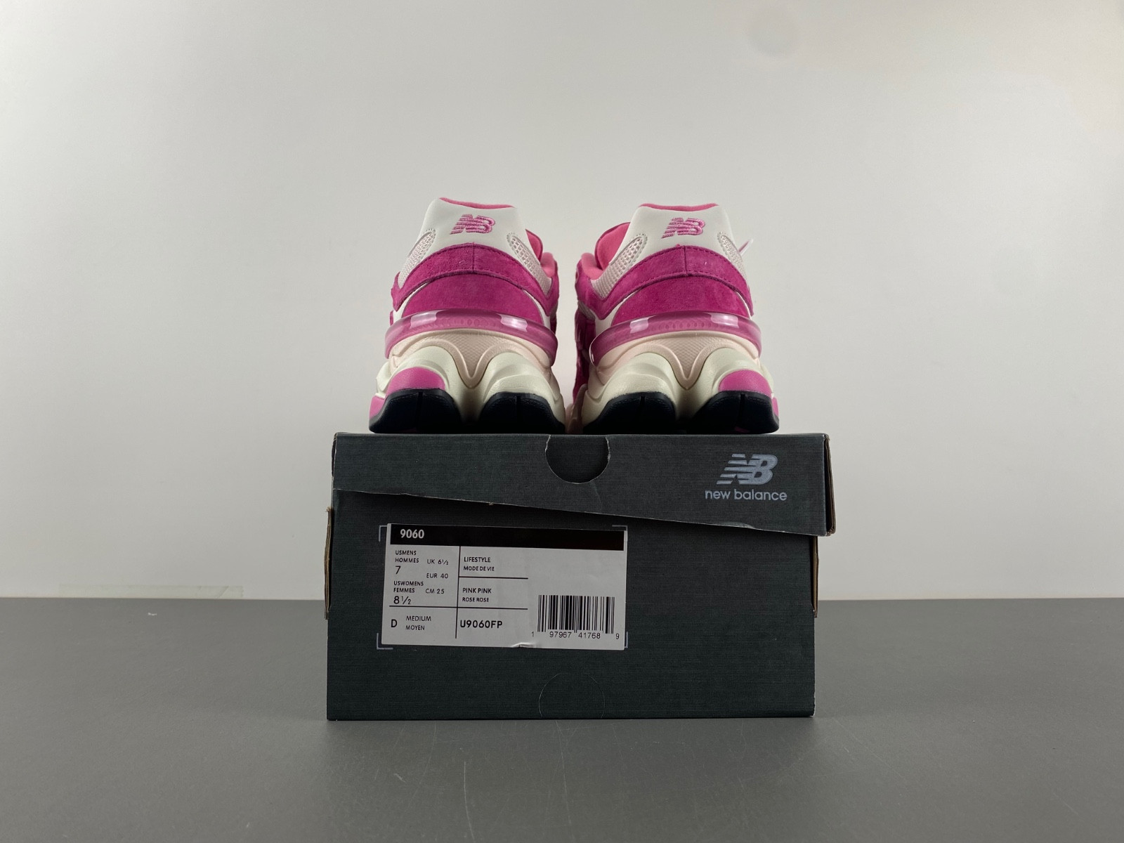 new Ba1an*e 9060 fuchsia pink men