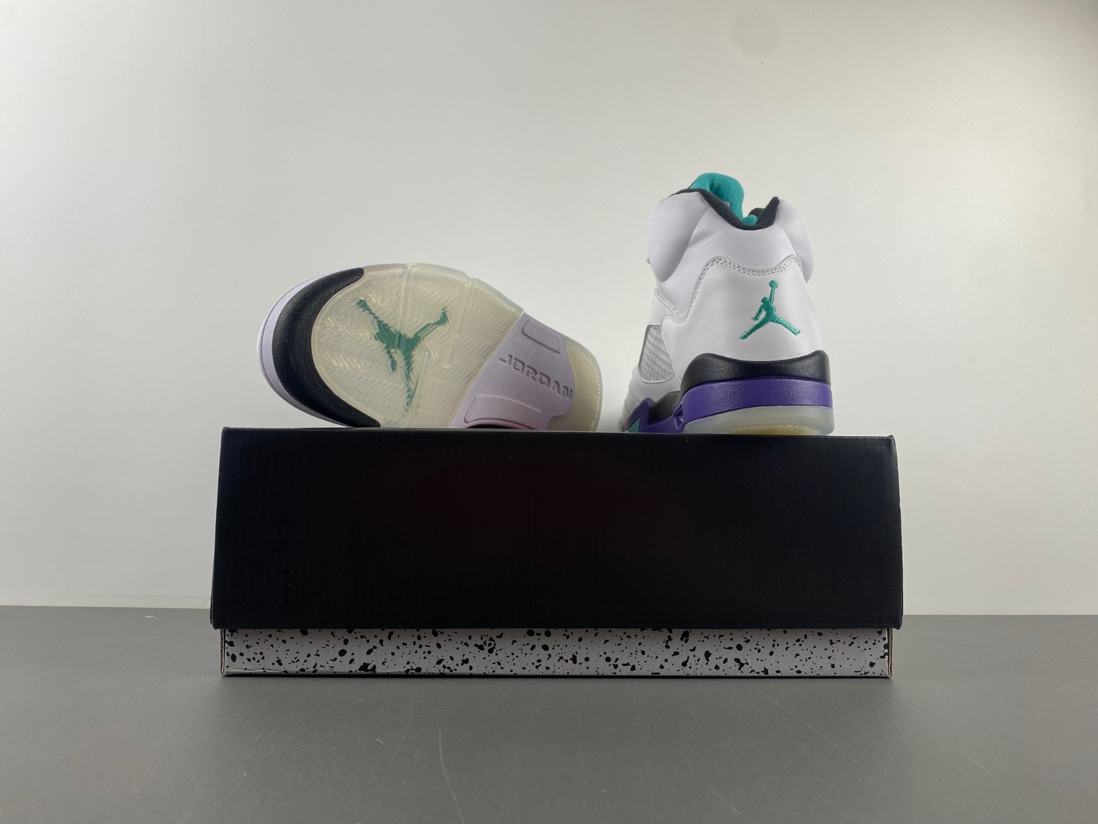 Jordan 5 Retro Grape (2006) Men