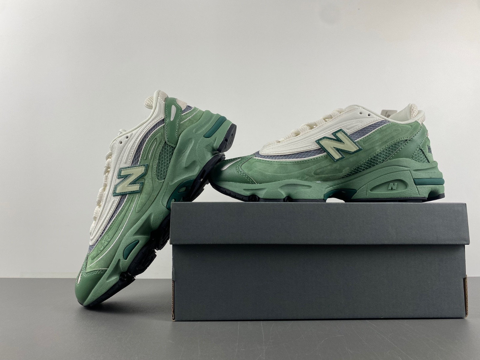 new Ba1an*e 1000 green grey men
