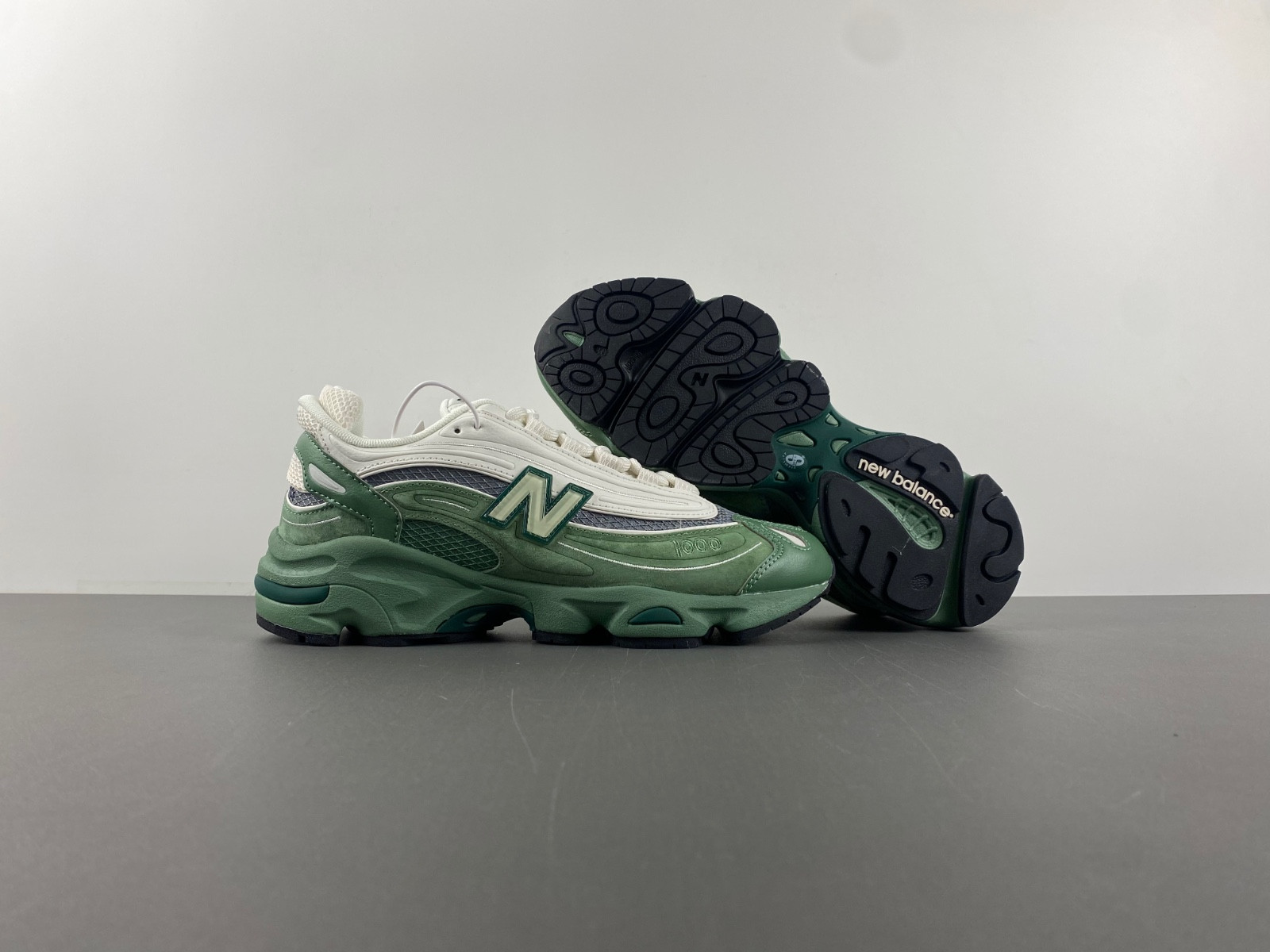 new Ba1an*e 1000 green grey men