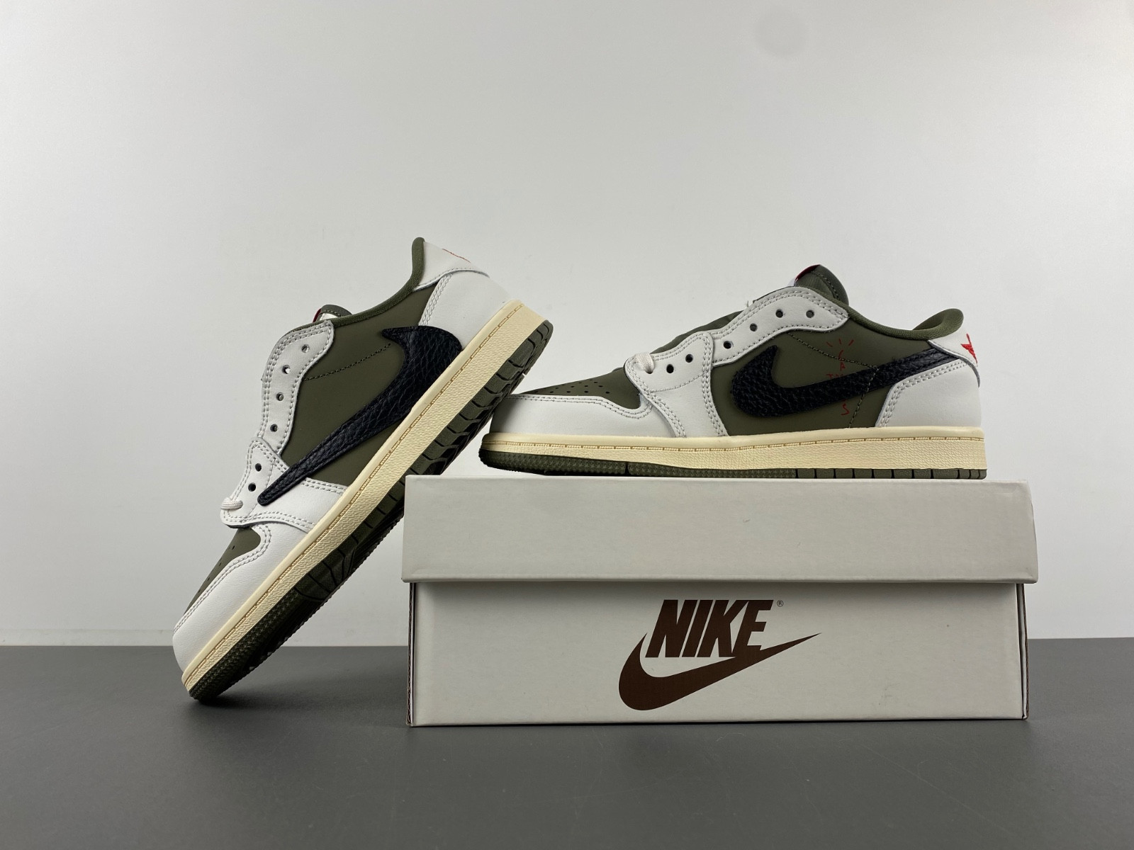 Jordan 1 Retro Low OG SP Travis Scott Medium Olive (PS) DO5442-200