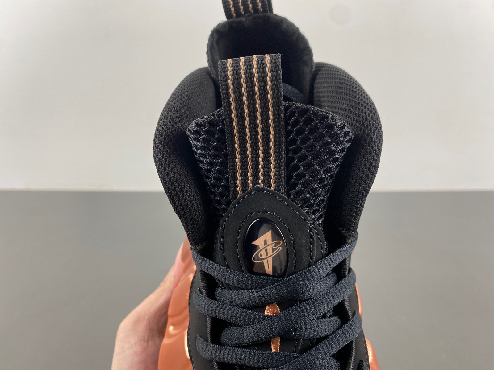 Nike Air Foamposite One Metallic Copper 2024 FZ9902-001