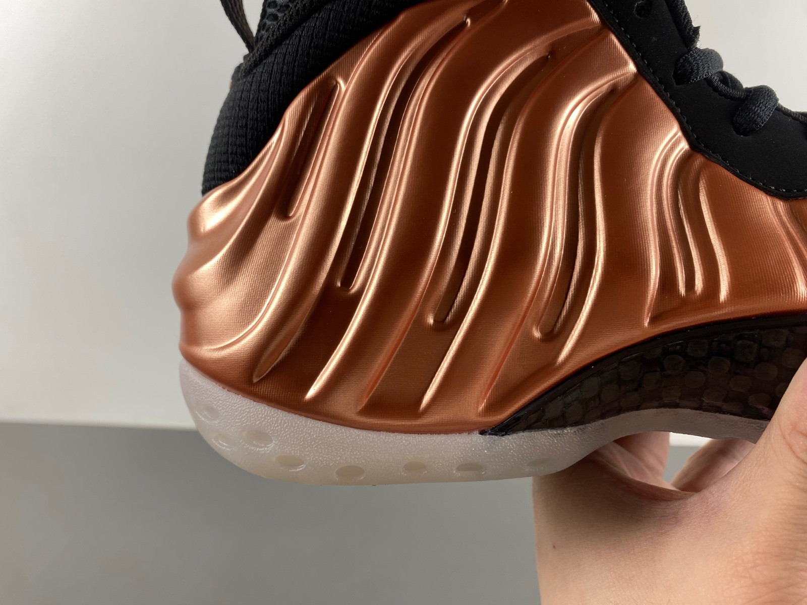 Nike Air Foamposite One Metallic Copper 2024 FZ9902-001