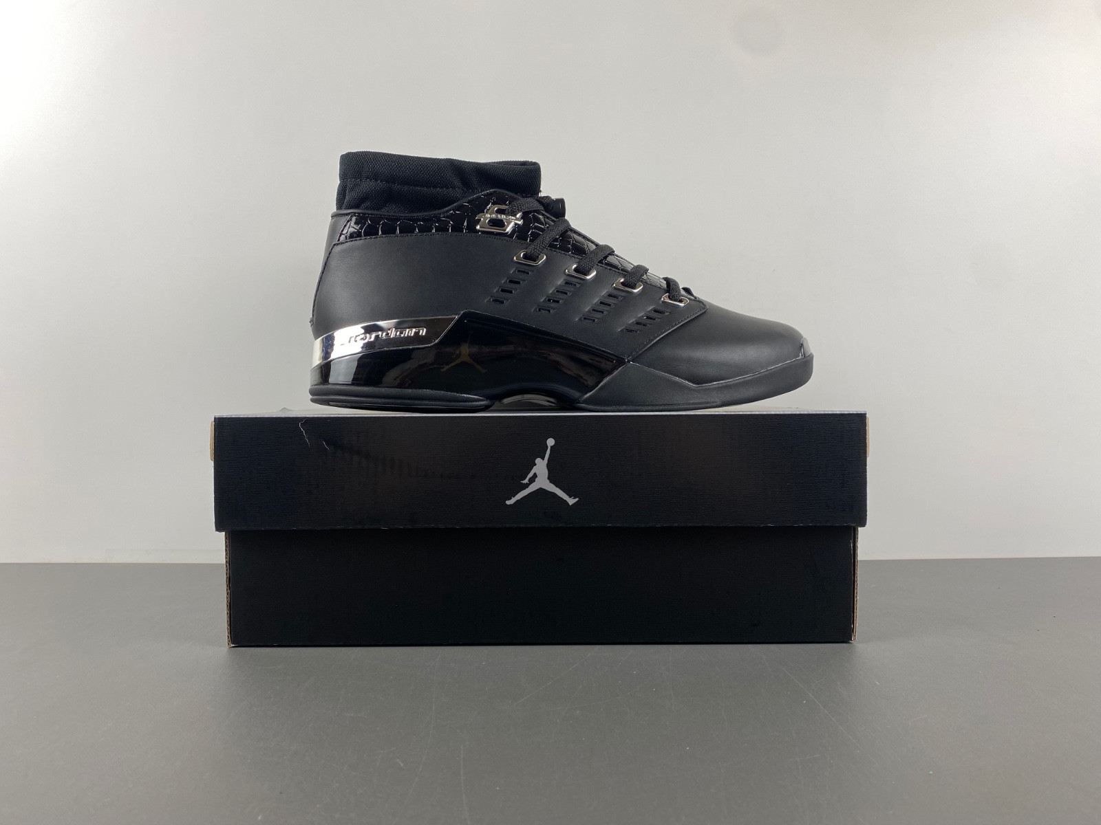 Air Jordan 17 OG Low 