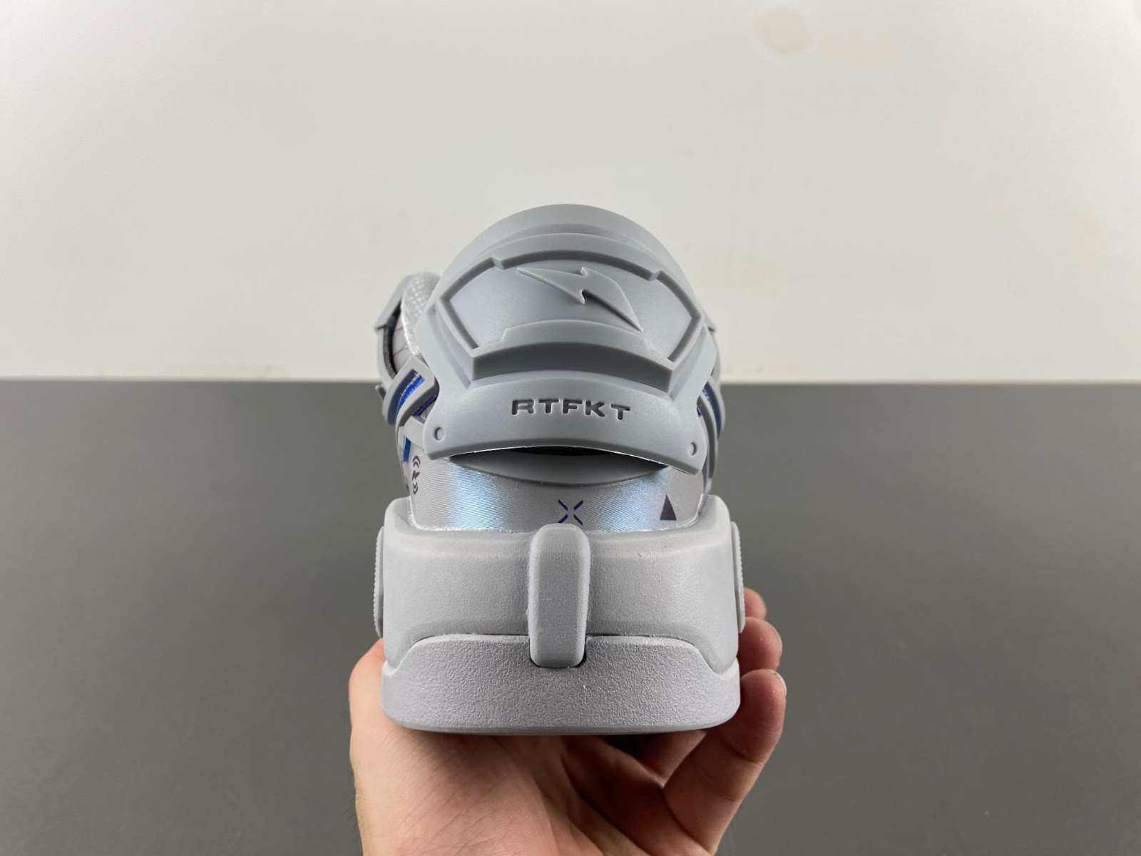 RTFKT X Dunk Genesis 