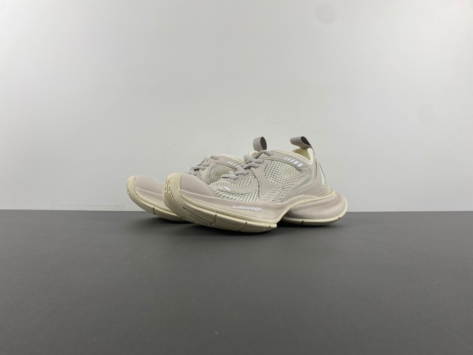 Ba1en*iaga women''s'' circuit sneakers in white
