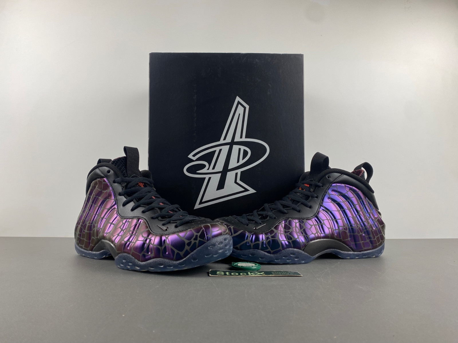 Nike Air Foamposite One Tekken 8 Kazuya Mishima FQ9050-400