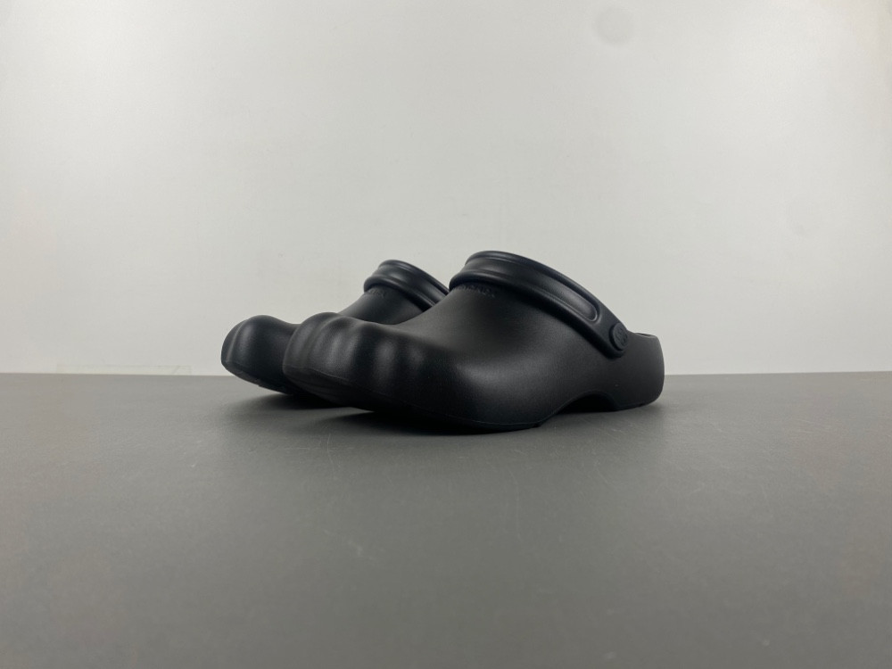 Ba1en*iaga sunday mule in black