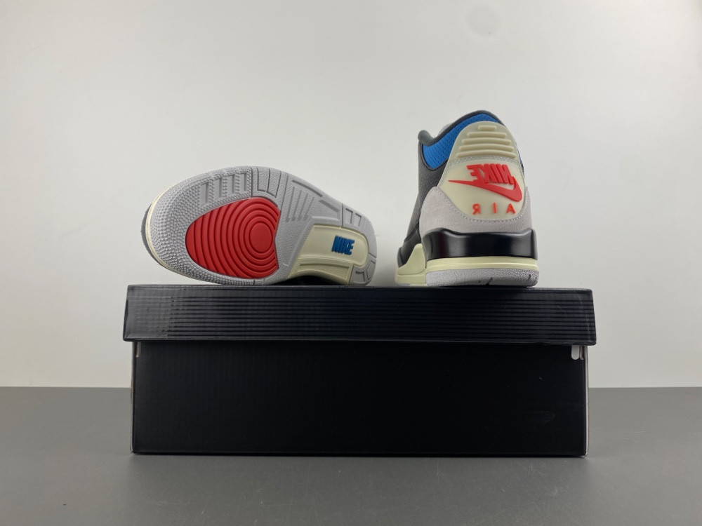 Air Jordan 3 "Rare Air" 2025 IB8967-004