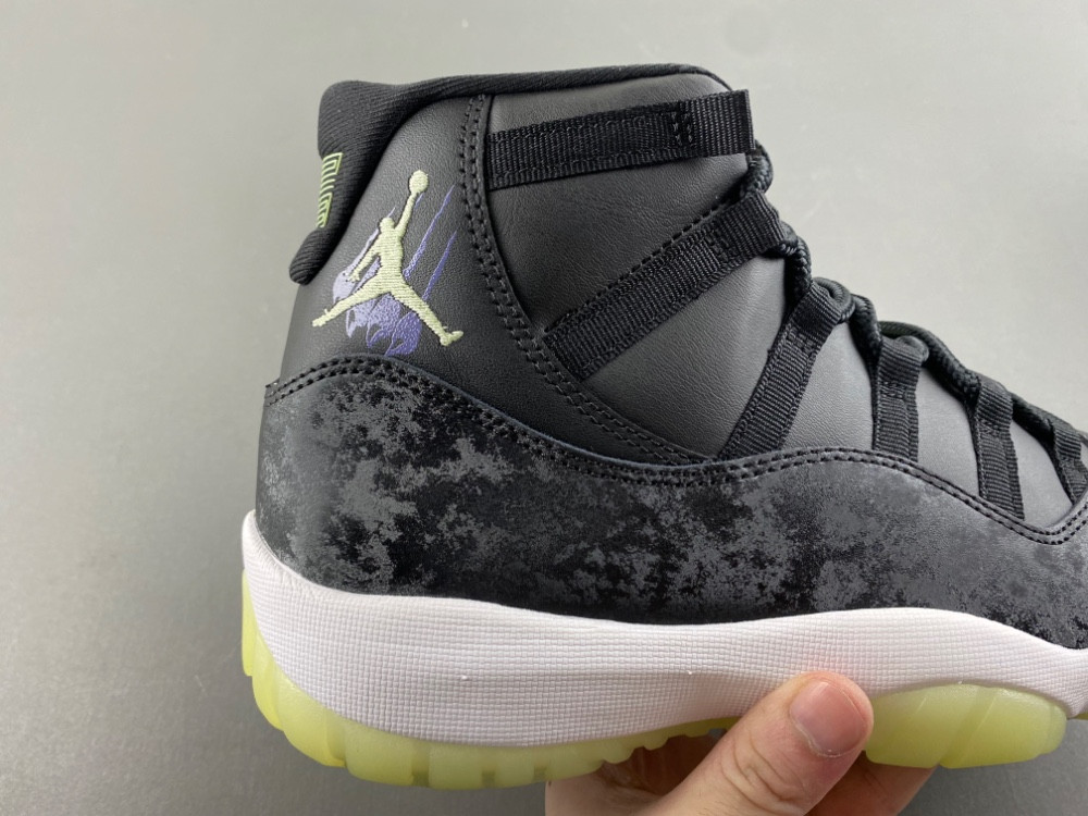 Air Jordan 11 Sneaker School IB1378-001