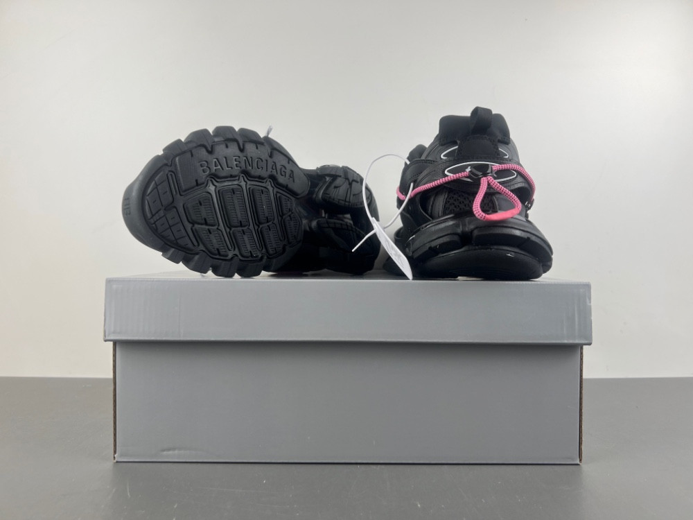 Ba1en*iaga track trail laces sneakers