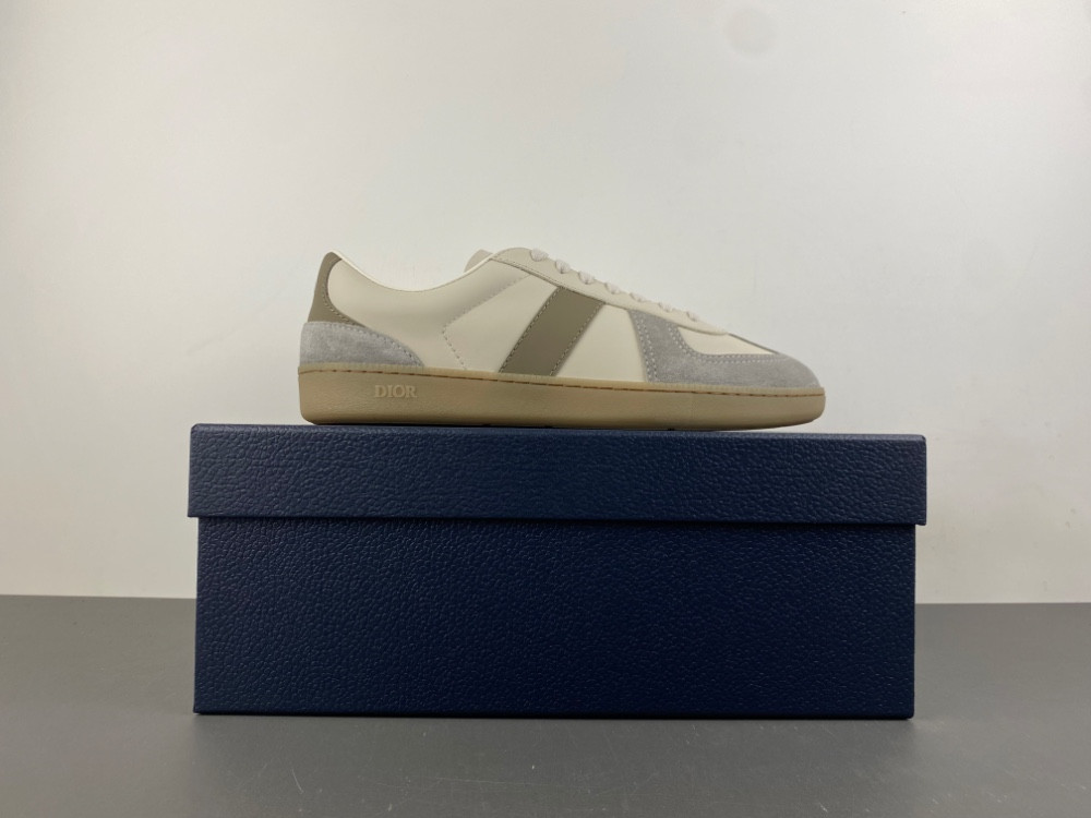 D10r b01 matchpoint sneaker