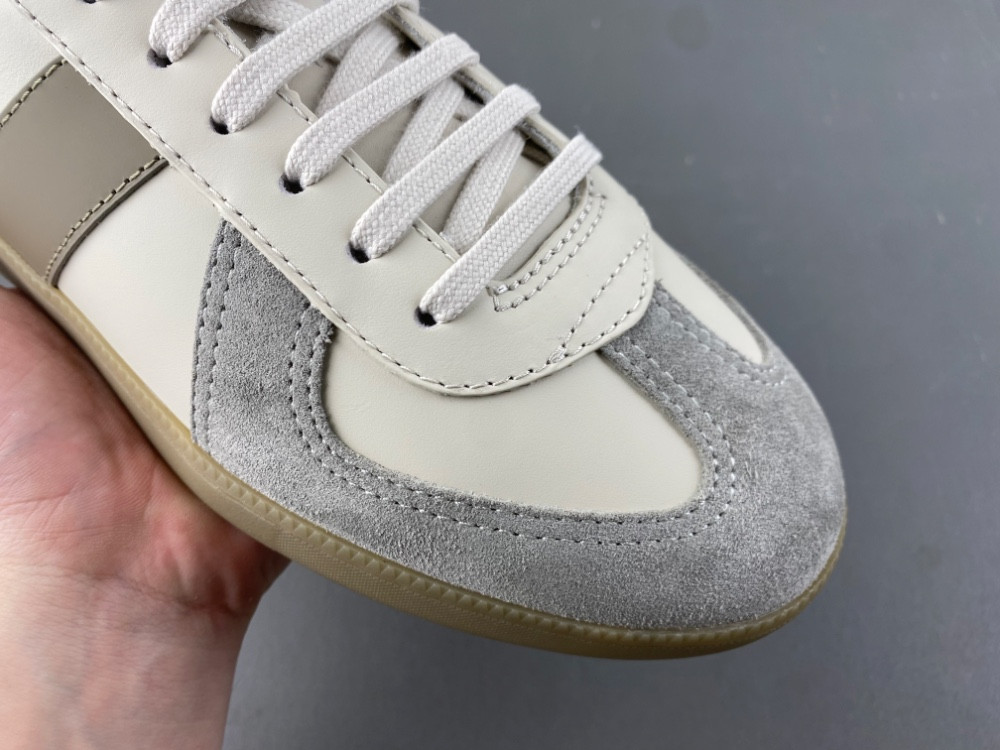 D10r b01 matchpoint sneaker