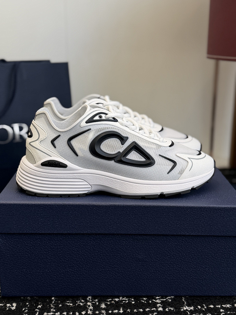 D10r b30 sneaker