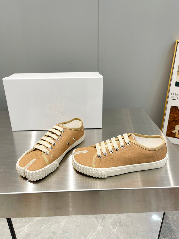 MM6 tabi Sneaker