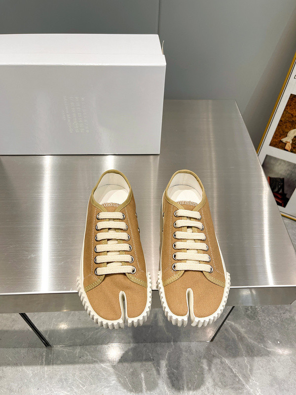 MM6 tabi Sneaker