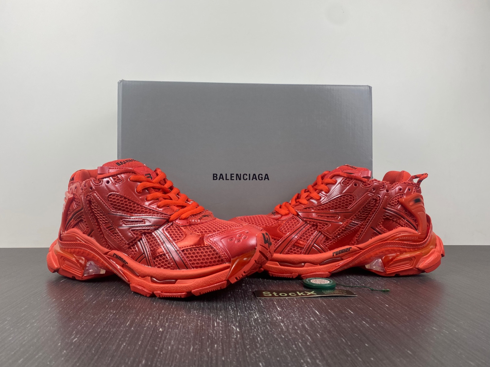 Ba1en*iaga 7.0 runner sneaker