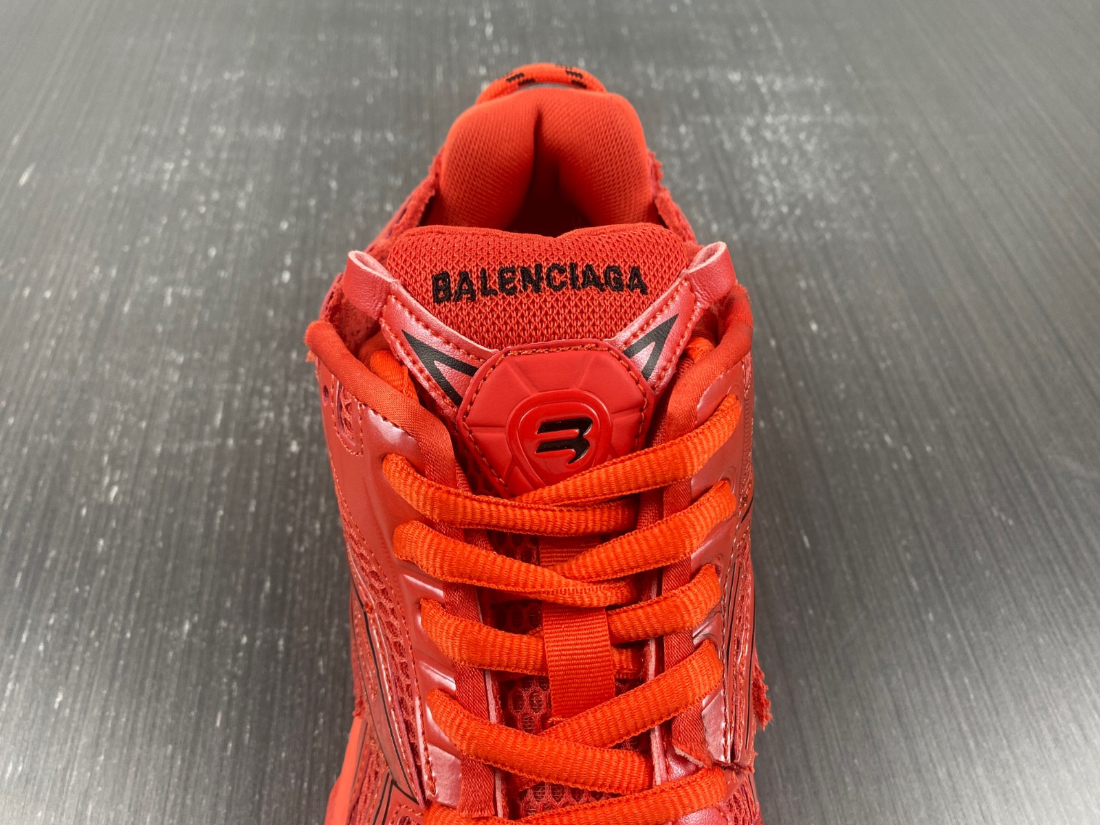 Ba1en*iaga 7.0 runner sneaker