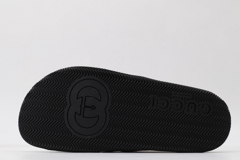 Gvc*1 slides sandal