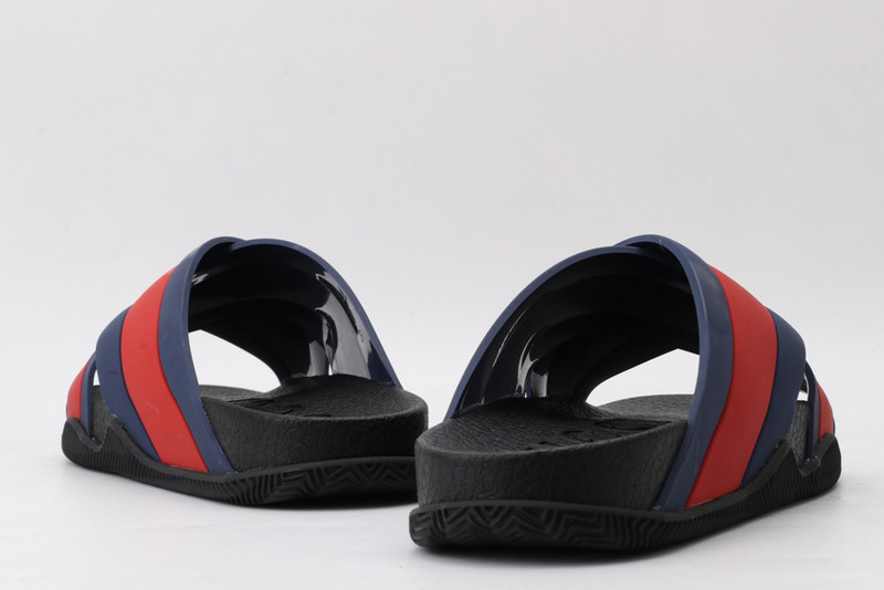 Gvc*1 slides sandal