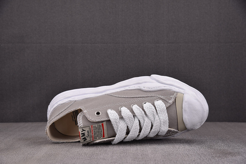 MMY Sneaker 0071