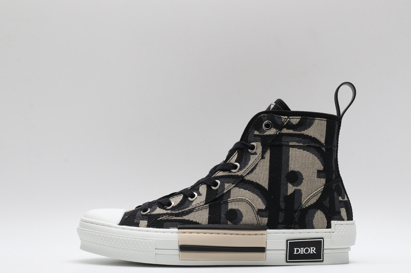 D10r b23 sneaker