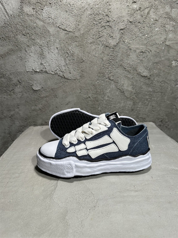 AMIRI SNEAKER
