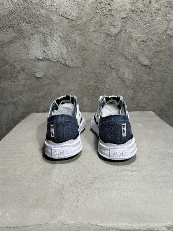 AMIRI SNEAKER