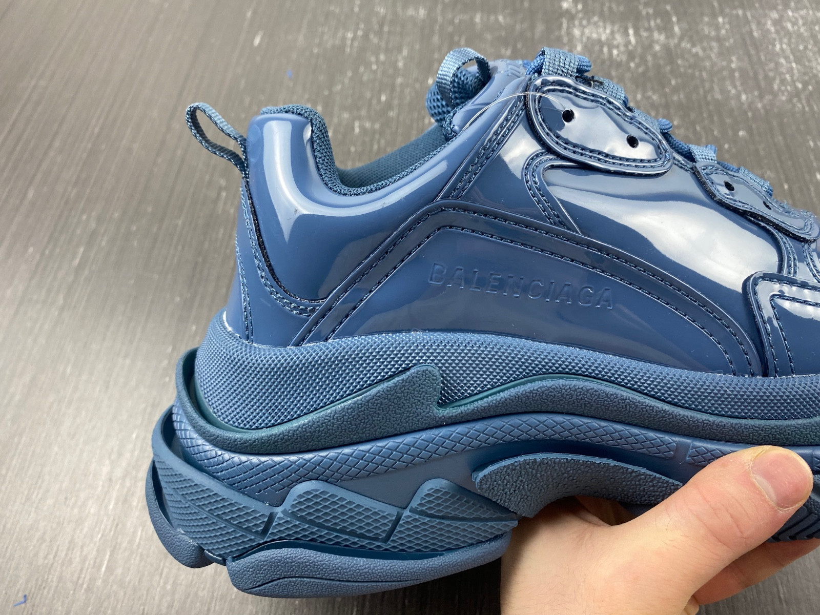 Ba1en*iaga triple s