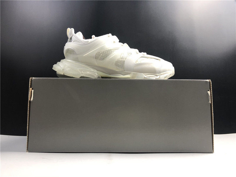 Ba1en*iaga track all white