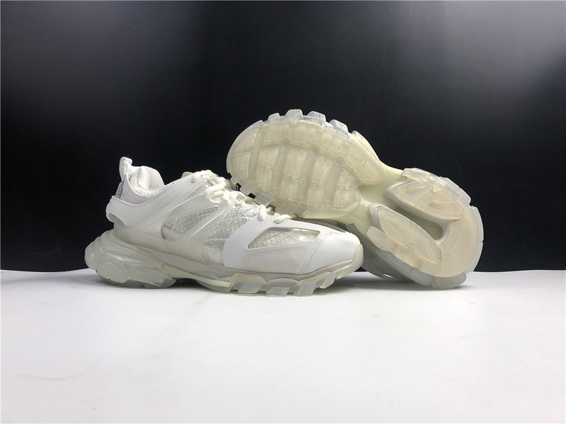 Ba1en*iaga track all white