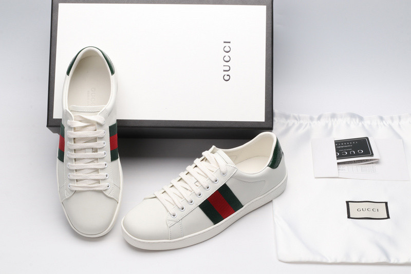 Gvc*1 ace embroidered low-top sneaker white with stripe