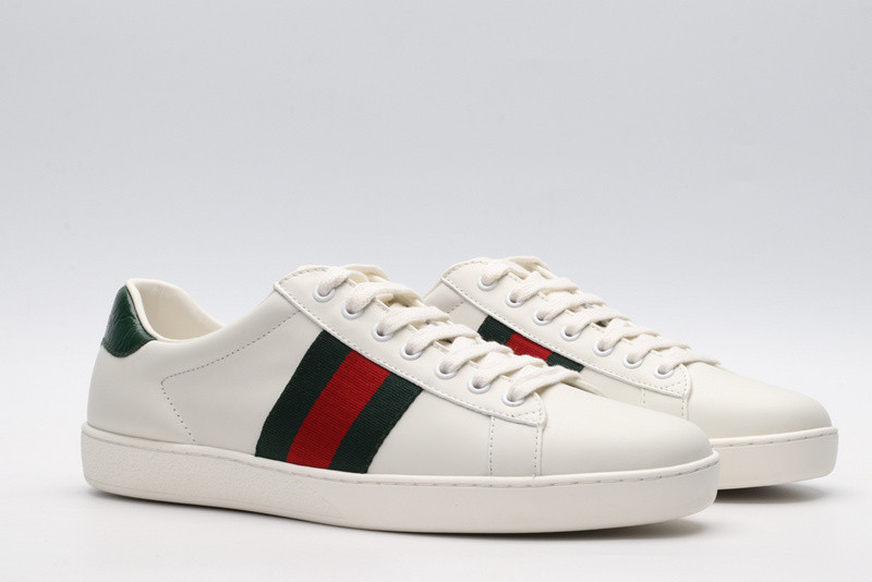 Gvc*1 ace embroidered low-top sneaker white with stripe