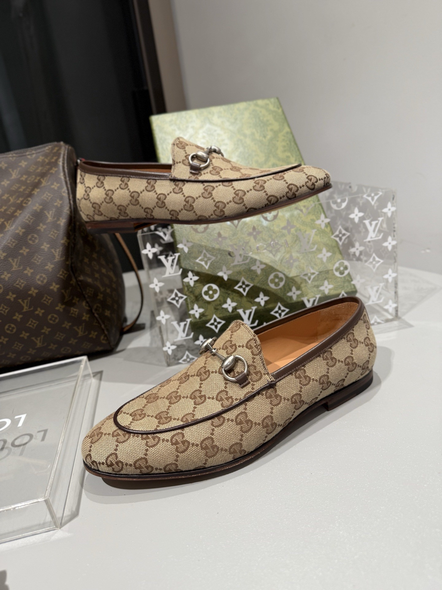 GUCI Leather Shoes