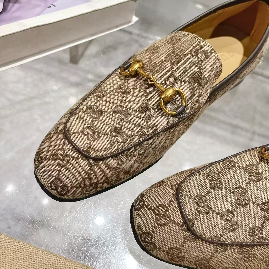 Gvc*1 leather shoes