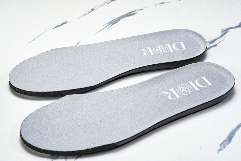 D10r b57 sneaker