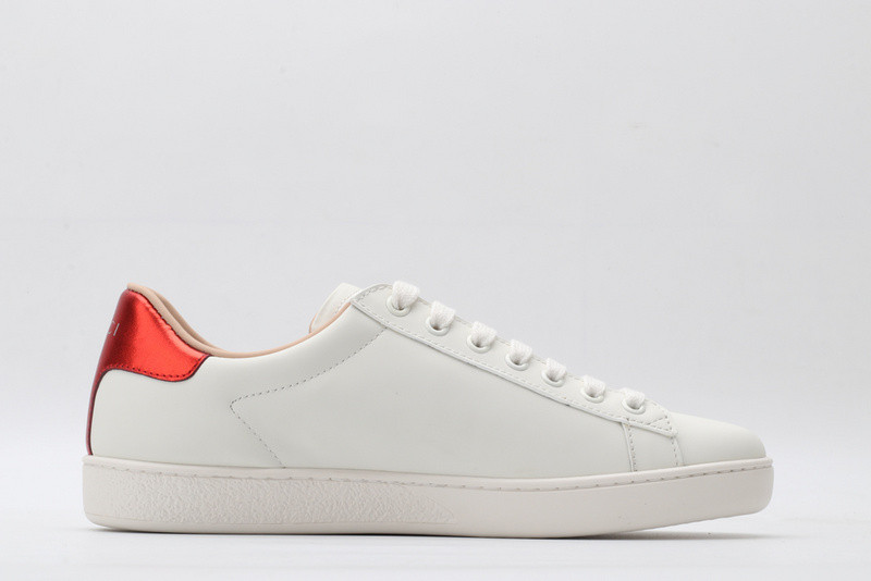 Gvc*1 ace embroidered low-top sneaker white with cat