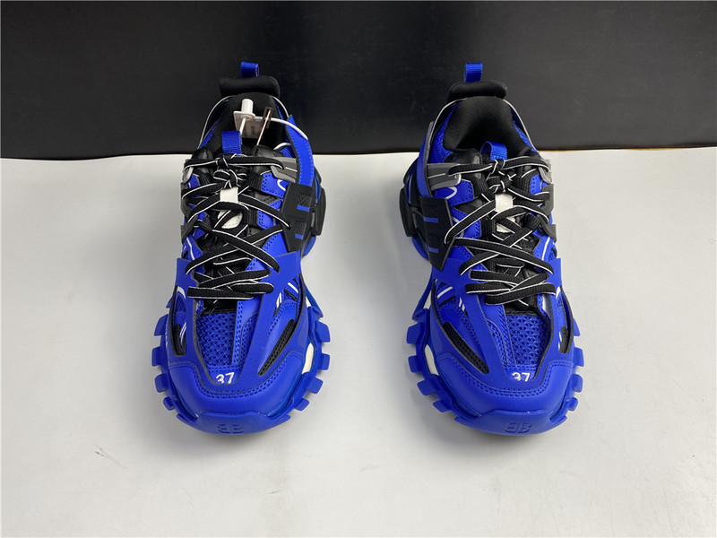 Ba1en*iaga track blue & black color