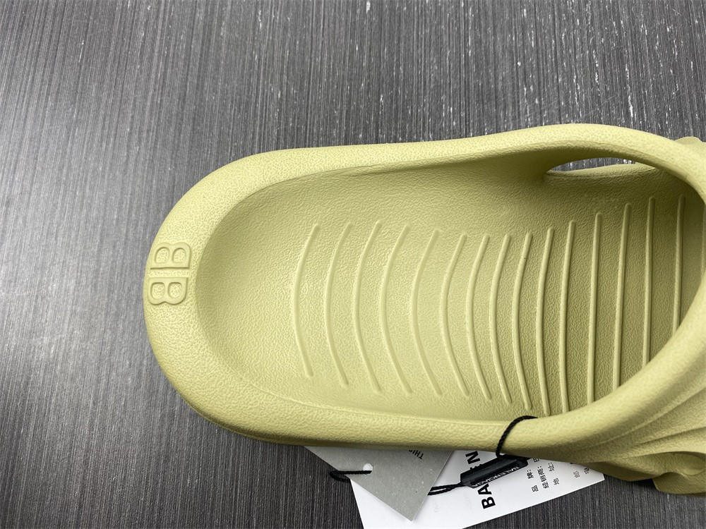 Ba1en*iaga mold slide sandal