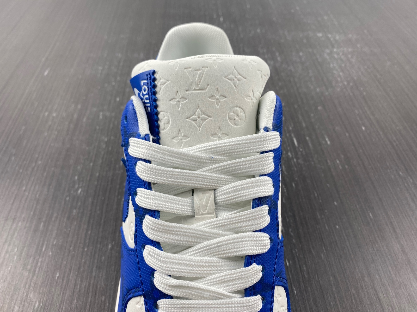 lwe sneaker