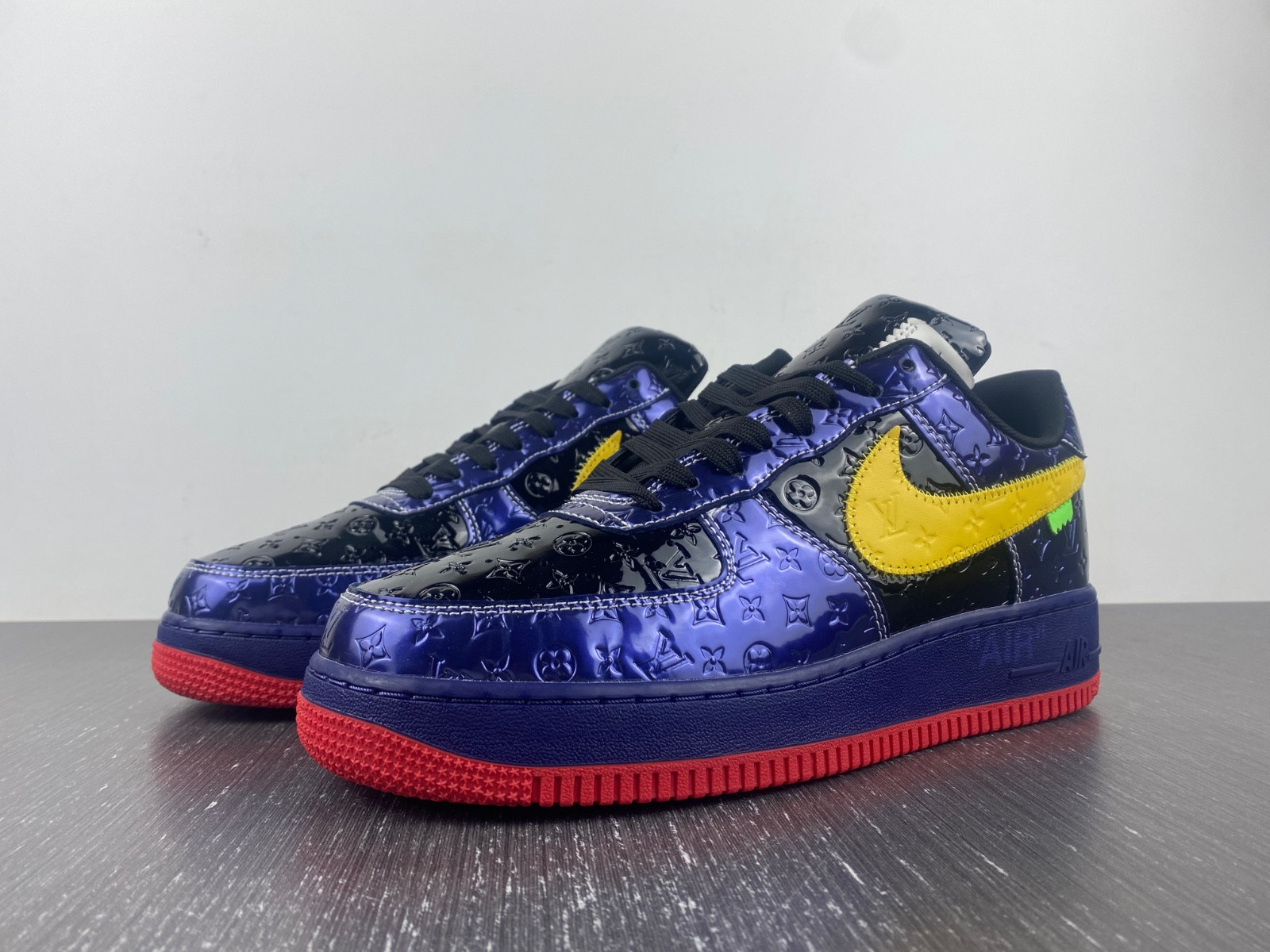 lwe sneaker