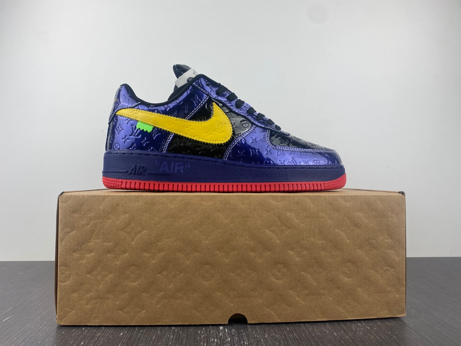 lwe sneaker