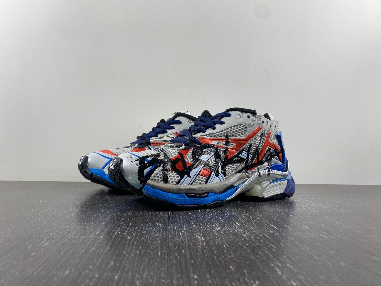 Ba*len*cia*ga runner sneaker