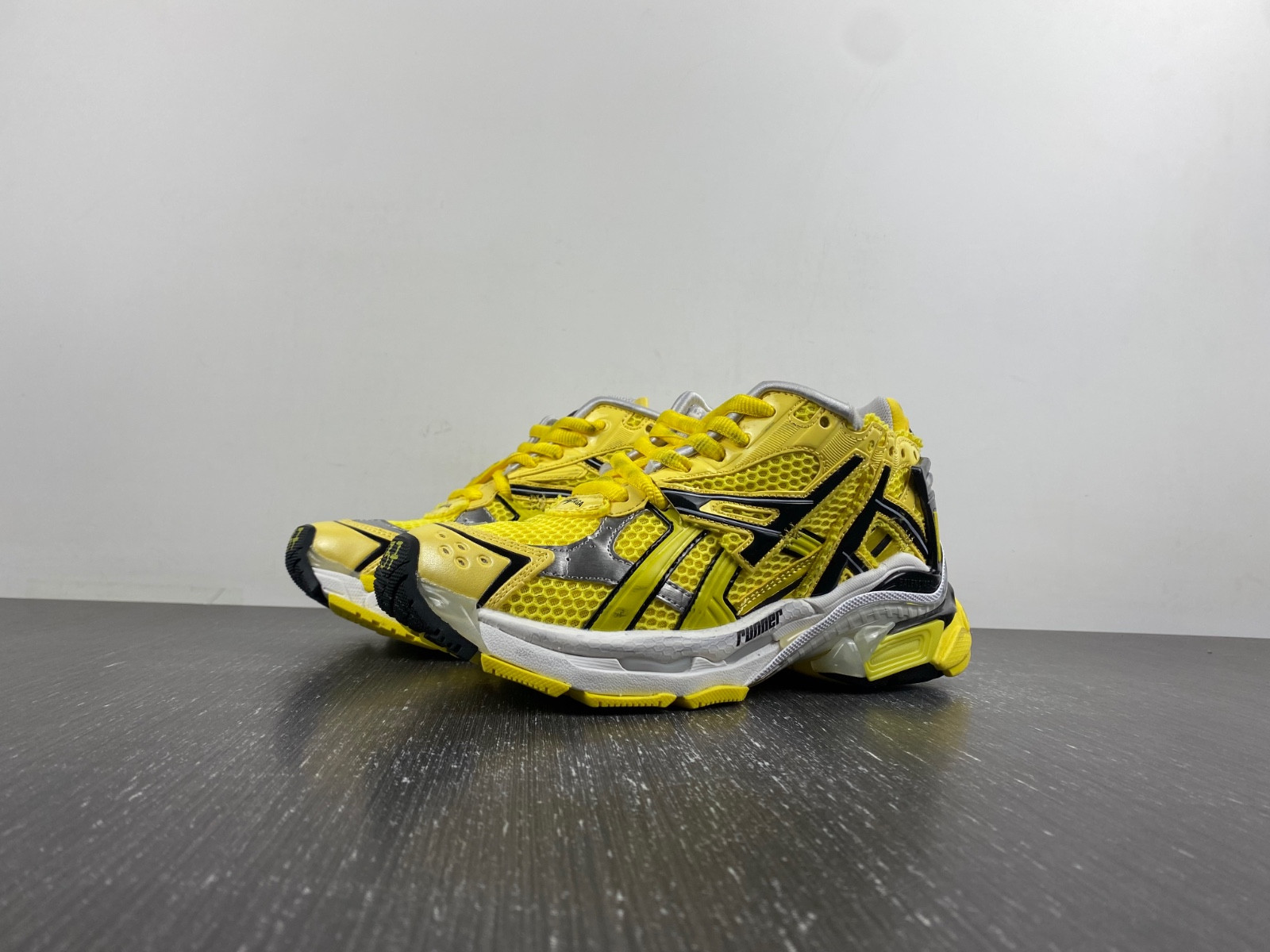 Ba*len*cia*ga runner sneaker