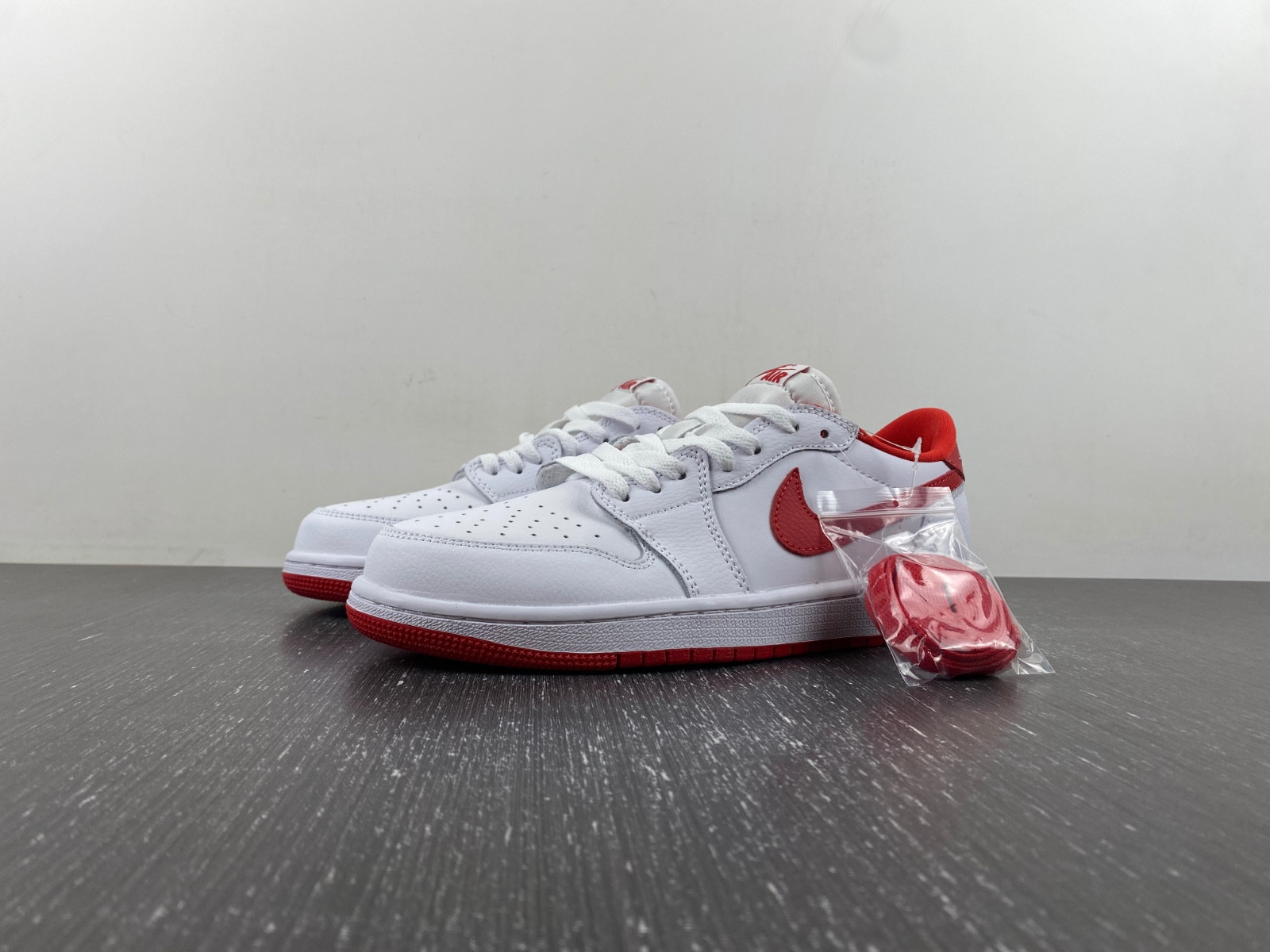 air jordan 1 low og university red cz0790-161