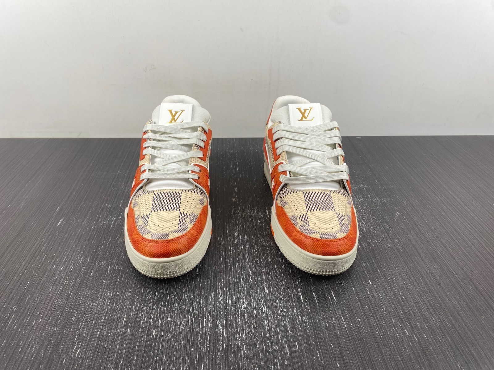 lwe sneaker