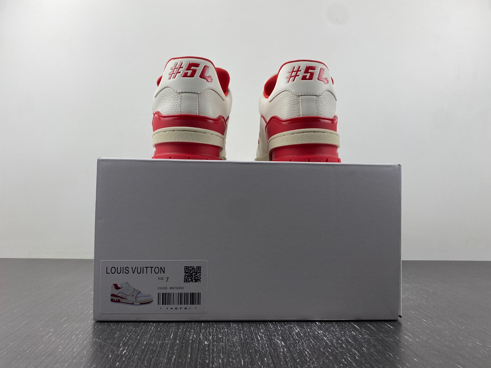 lwe sneaker