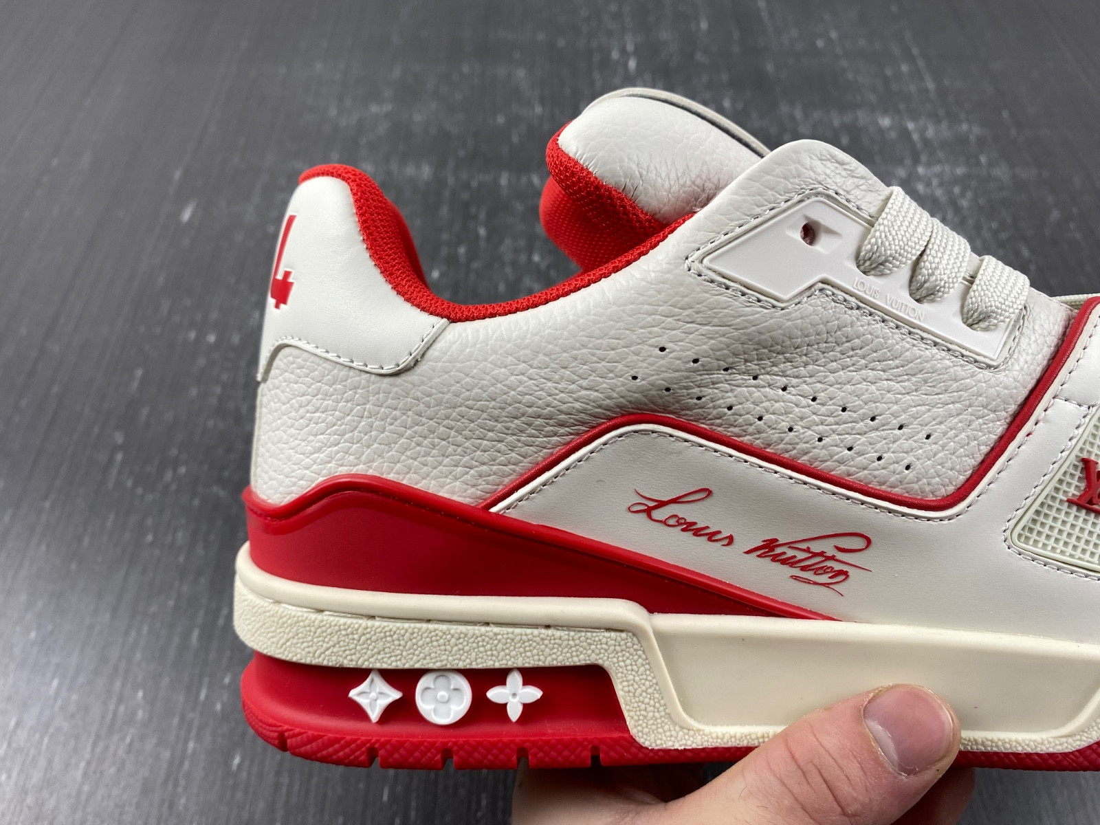 lwe sneaker