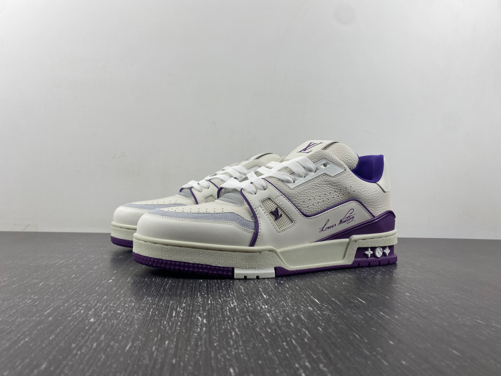 lwe sneaker