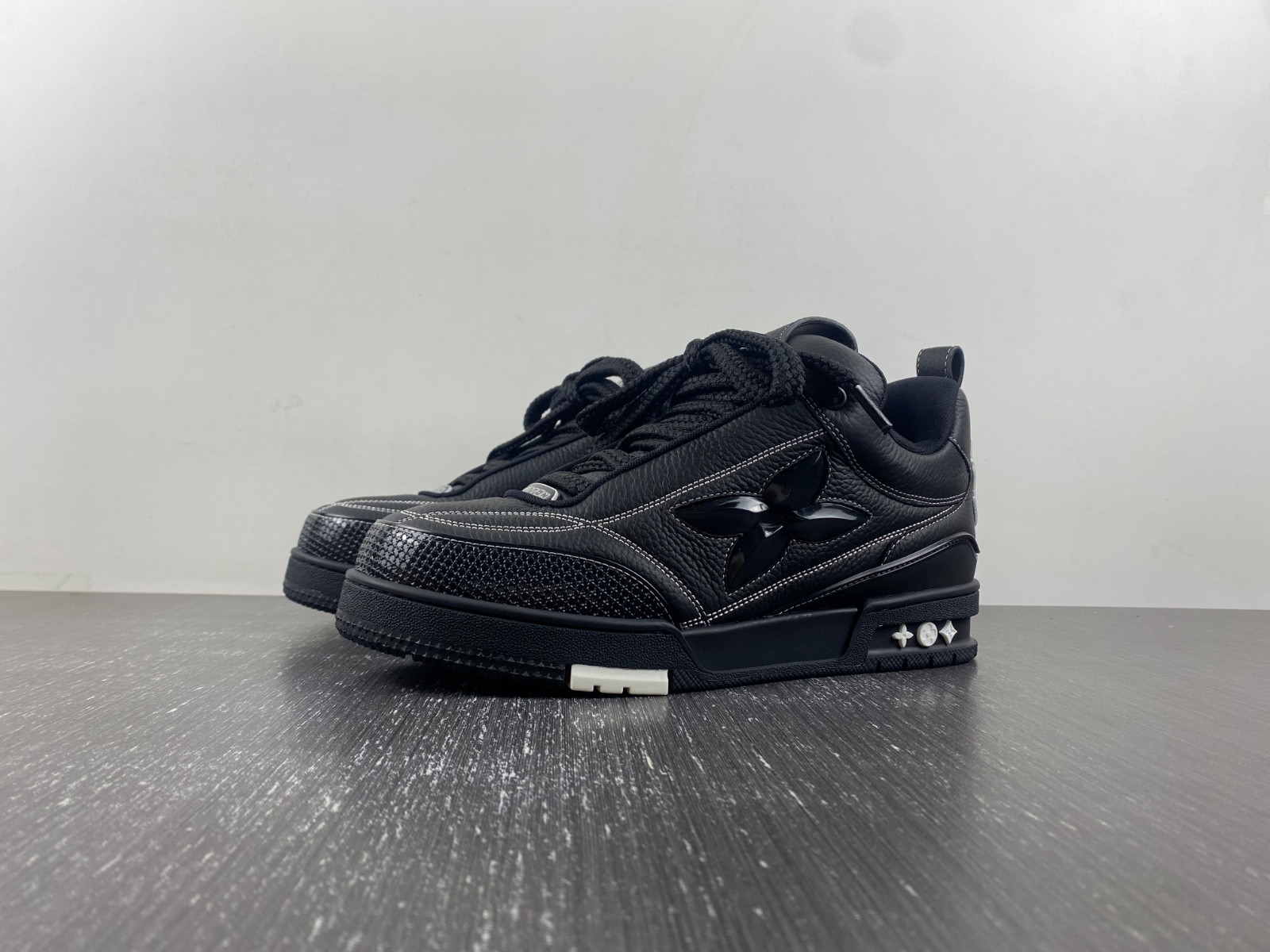 lwe skate sneaker